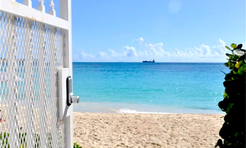 palm beach simpson bay beach condo for sale 21 1 1000x600 c center